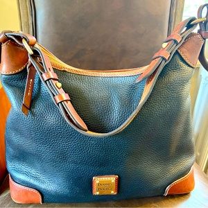 Dooney & Bourke Pebble Grain Hobo bucket handbag